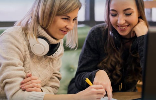التعليم عن بعد: فرصة ذهبية لمستقبل المرأة